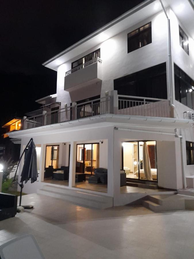 Maison L'Horizon De Quincey Village Esterno foto